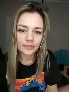 Snapshot of KrissSexi chatting on 02-01-25, 05:37 KrissSexi online show from 02-01-25, 05:37
