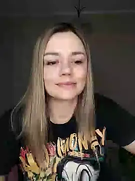 Snapshot of KrissSexi chatting on 02-04-25, 03:26 KrissSexi online show from 02-04-25, 03:26