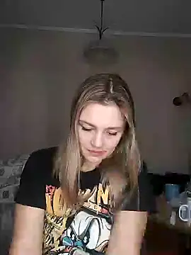 Snapshot of KrissSexi chatting on 02-06-25, 04:14 KrissSexi online show from 02-06-25, 04:14