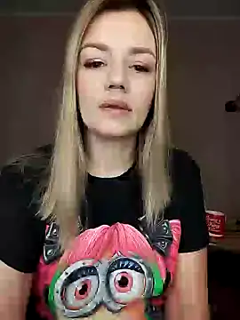 Snapshot of KrissSexi chatting on 02-18-25, 04:58 KrissSexi online show from 02-18-25, 04:58