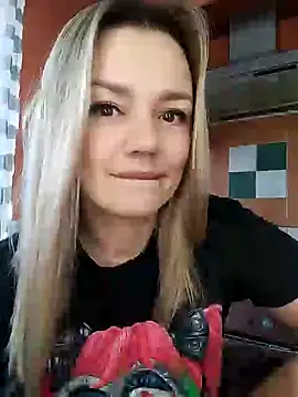 Snapshot of KrissSexi chatting on 03-01-25, 06:13 KrissSexi online show from 03-01-25, 06:13