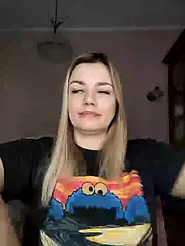 Snapshot of KrissSexi chatting on 03-09-25, 04:16 KrissSexi online show from 03-09-25, 04:16