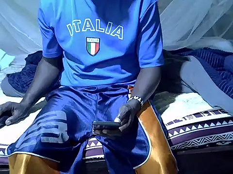 Snapshot of Leebwoy20 chatting on 03-11-26, 05:57 Leebwoy20 online show from 03-11-26, 05:57