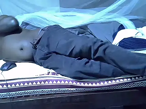 Snapshot of Leebwoy20 chatting on 03-14-26, 12:21 Leebwoy20 online show from 03-14-26, 12:21