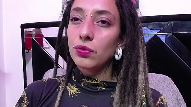 Snapshot of ORIANNA_BODMOD chatting on 02-28-25, 11:03 ORIANNA BODMOD online show from 02-28-25, 11:03