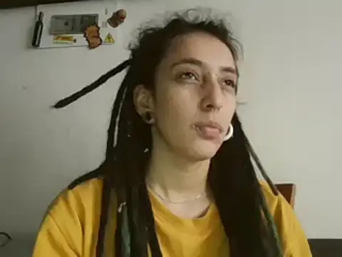 Snapshot of ORIANNA_BODMOD chatting on 11-06-25, 08:43 ORIANNA BODMOD online show from 11-06-25, 08:43