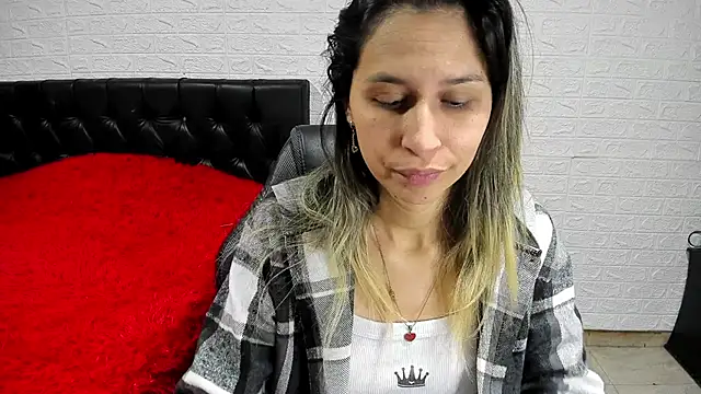 lauren ashlee online show from 12-02-24, 03:14