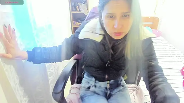 lauren ashlee online show from 10-28-25, 02:20