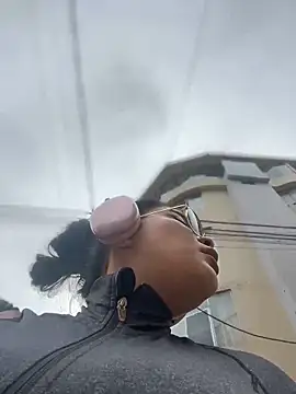 Insane Issa online show from 01-21-25, 01:22