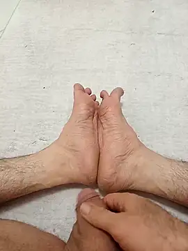 Hardapple01 online show from 03-19-26, 03:27