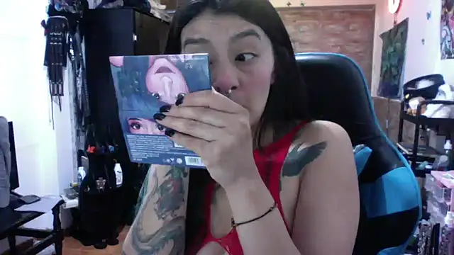 AngelaQueen  online show from 11-17-25, 03:29