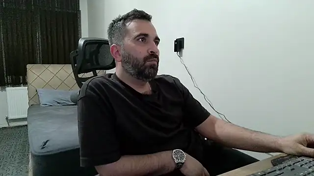 Snapshot of tgltplsr chatting on 02-09-26, 08:46 tgltplsr online show from 02-09-26, 08:46