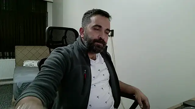 Snapshot of tgltplsr chatting on 02-15-26, 07:54 tgltplsr online show from 02-15-26, 07:54