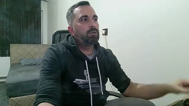 Snapshot of tgltplsr chatting on 02-26-26, 11:04 tgltplsr online show from 02-26-26, 11:04