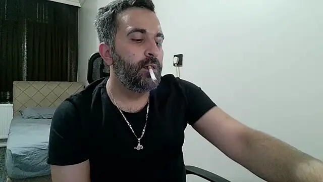 Snapshot of tgltplsr chatting on 04-05-26, 10:07 tgltplsr online show from 04-05-26, 10:07