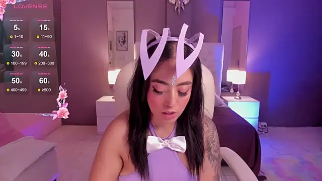 Snapshot of kim_thompson_1 chatting on 01-03-25, 11:46 kim thompson 1 online show from 01-03-25, 11:46