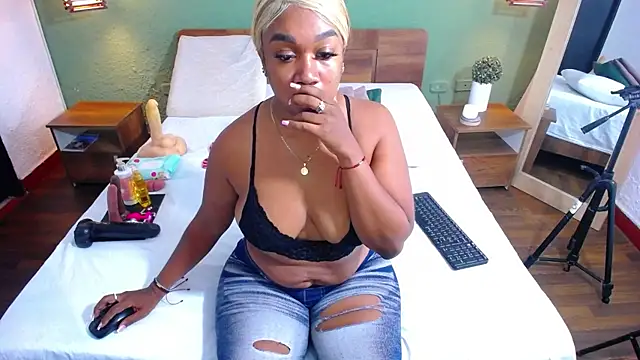 dannaahbrown online show from 12-11-24, 08:07
