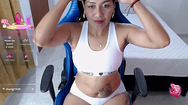 Snapshot of Dayanna_11 chatting on 05-06-26, 08:58 Dayanna 11 online show from 05-06-26, 08:58
