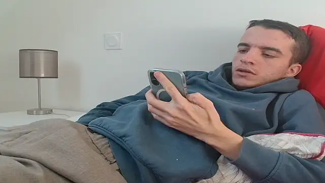 Tombgy07 online show from 11-26-25, 01:12