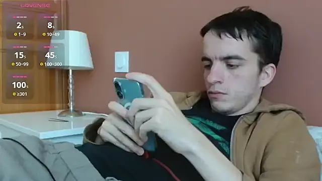 Tombgy07 online show from 05-11-26, 04:04