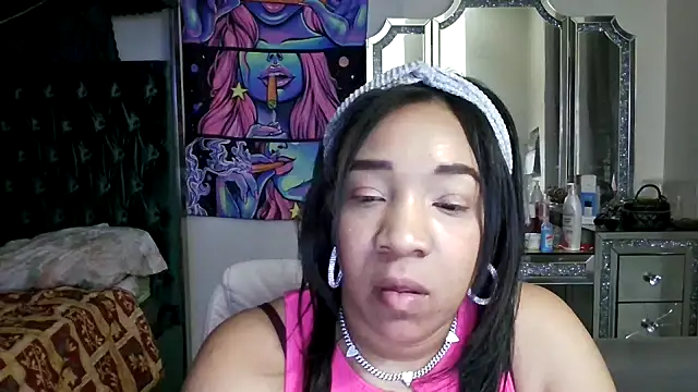 YasmineMinaj online show from 01-15-25, 06:22