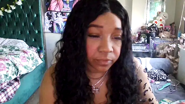 Snapshot of YasmineMinaj chatting on 03-14-26, 07:08 YasmineMinaj online show from 03-14-26, 07:08