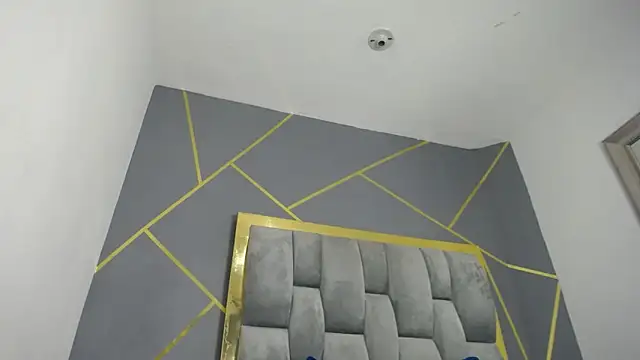 Snapshot of SalommeeT chatting on 03-07-25, 04:46 SalommeeT online show from 03-07-25, 04:46