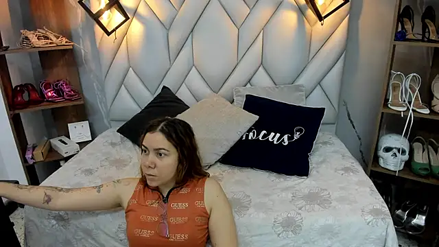 Snapshot of SakuraLee_ chatting on 03-07-25, 01:29 SakuraLee online show from 03-07-25, 01:29