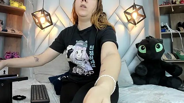 Snapshot of SakuraLee_ chatting on 03-15-25, 07:48 SakuraLee online show from 03-15-25, 07:48