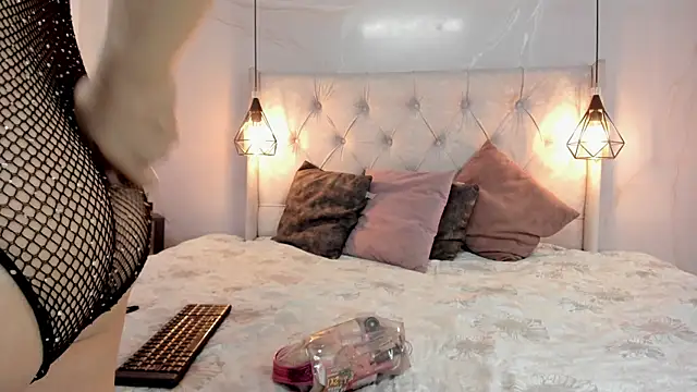 SakuraLee  online show from 10-09-25, 01:31