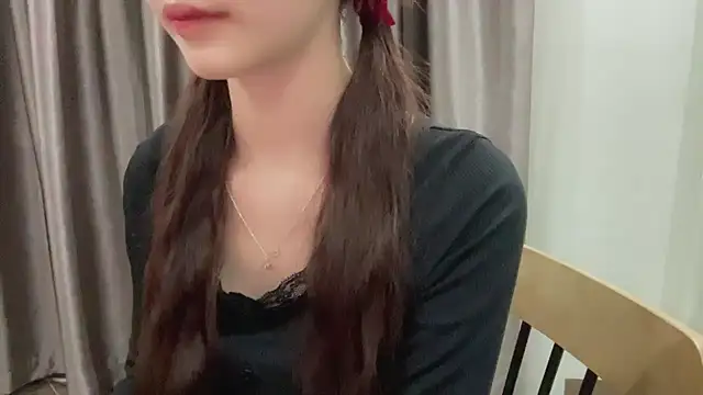Snapshot of Your-Sunshine chatting on 01-16-25, 05:55 Your-Sunshine online show from 01-16-25, 05:55