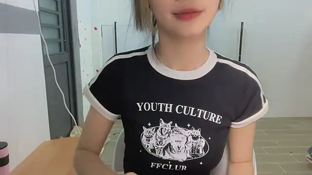 Snapshot of Your-Sunshine chatting on 03-17-25, 05:05 Your-Sunshine online show from 03-17-25, 05:05