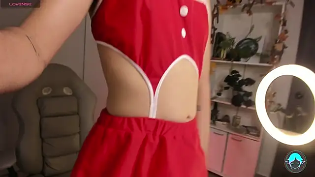 Snapshot of sofi_elfqueen chatting on 12-30-24, 12:00 sofi elfqueen online show from 12-30-24, 12:00