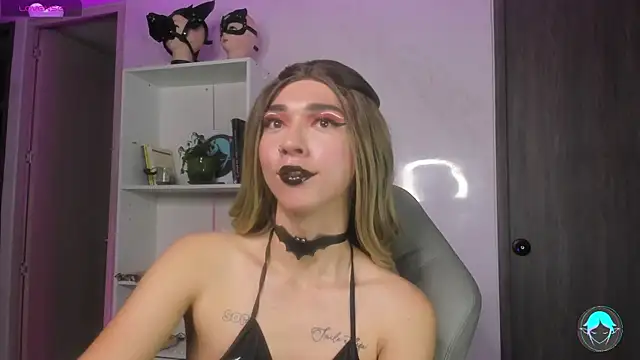 Snapshot of sofi_elfqueen chatting on 02-18-25, 11:52 sofi elfqueen online show from 02-18-25, 11:52