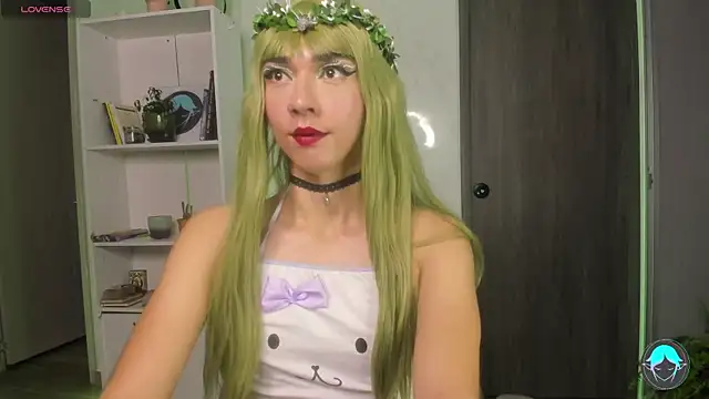 Snapshot of sofi_elfqueen chatting on 02-23-25, 01:02 sofi elfqueen online show from 02-23-25, 01:02