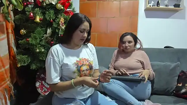  girls on fire  online show from 12-19-24, 11:35