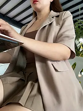 Jessical online show from 02-05-25, 03:55