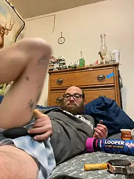 Snapshot of Kindbud420a chatting on 01-01-25, 03:14 Kindbud420a online show from 01-01-25, 03:14