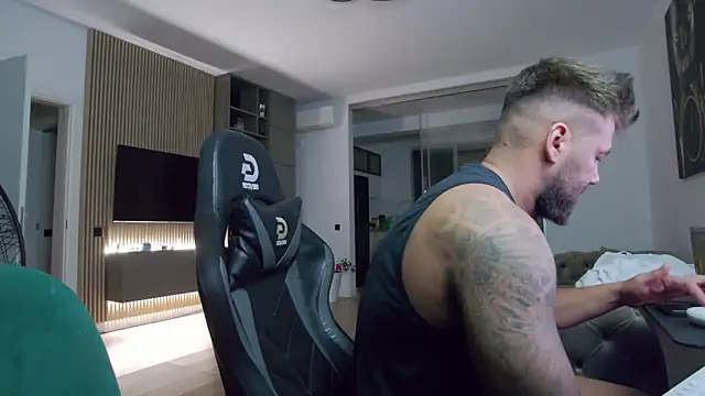 UbbeViking online show from 09-28-25, 05:07