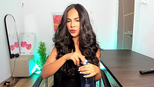Snapshot of camille-rose chatting on 09-15-25, 08:31 camille-rose online show from 09-15-25, 08:31