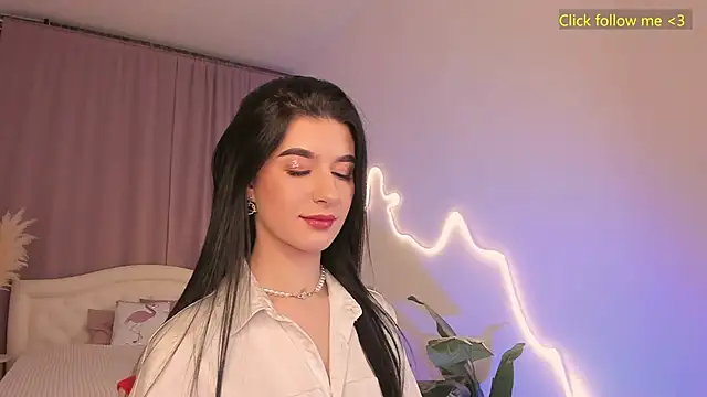 LauraCoy online show from 03-18-26, 08:45