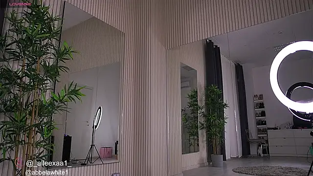 Abbela White online show from 02-19-25, 06:11