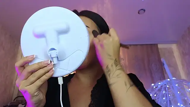 Snapshot of lily__foster chatting on 02-20-26, 05:48 lily foster online show from 02-20-26, 05:48