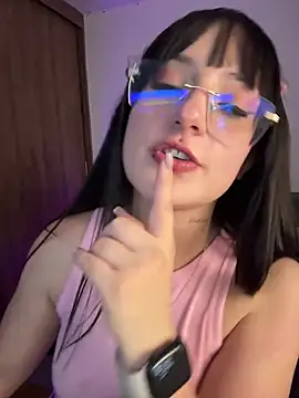 Megan lu2 online show from 02-25-25, 06:03