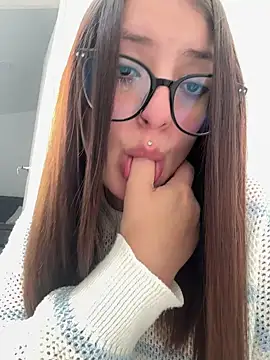 Megan lu2 online show from 10-20-25, 08:53