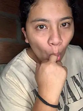 moncerrat luna online show from 01-21-25, 11:56