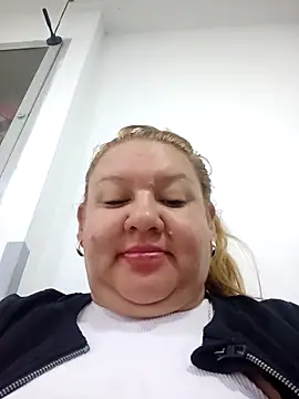 HORNY MATURE25 online show from 01-04-25, 09:31