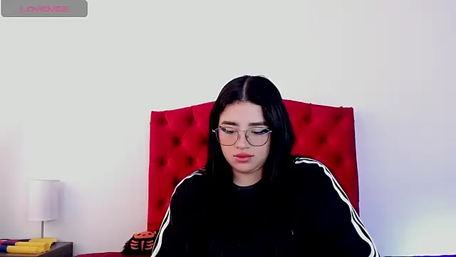 Snapshot of aliice_walker_ chatting on 12-14-24, 06:52 aliice walker online show from 12-14-24, 06:52