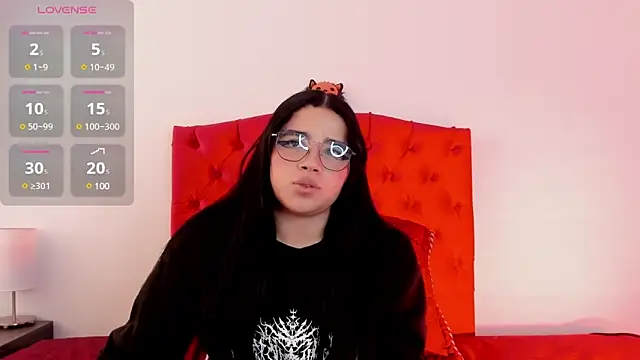 Snapshot of aliice_walker_ chatting on 12-19-24, 06:34 aliice walker online show from 12-19-24, 06:34