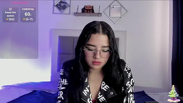 Snapshot of aliice_walker_ chatting on 01-13-25, 04:19 aliice walker online show from 01-13-25, 04:19